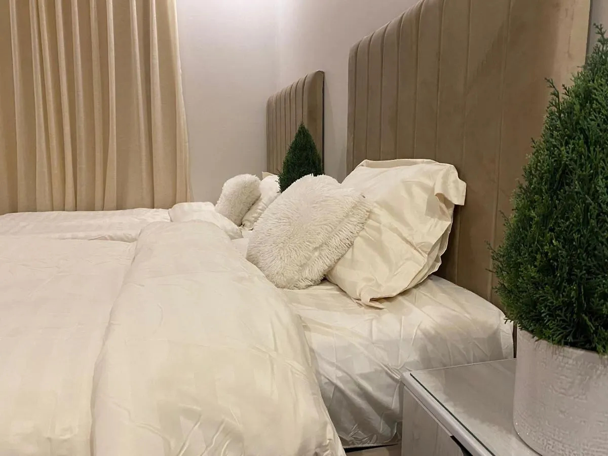 Luxury 3 Bedroom Apartment - Very Spacious Riyadh 0*,